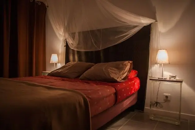 Tek Büyük Yataklı Oda (Le Mica)