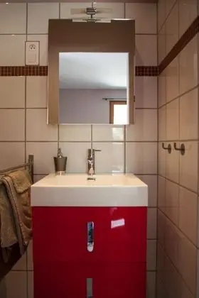 Tek Büyük Yataklı Oda (Le Mica)