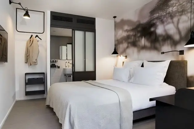 Club Tek Büyük Yataklı Oda