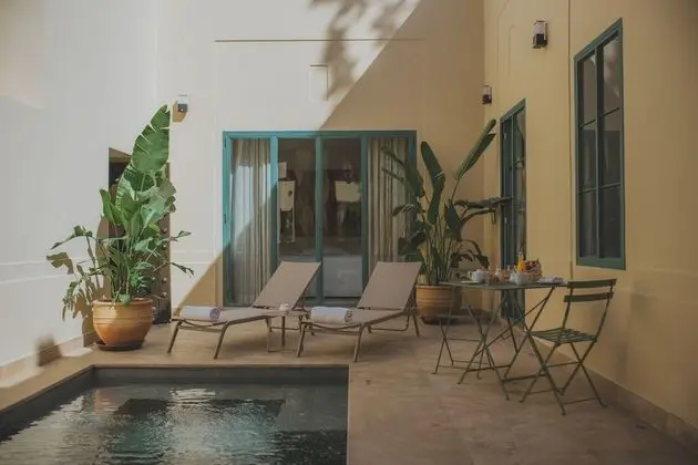 Pool Suite Charles Boccara