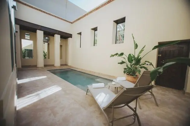 Pool Suite Charles Boccara