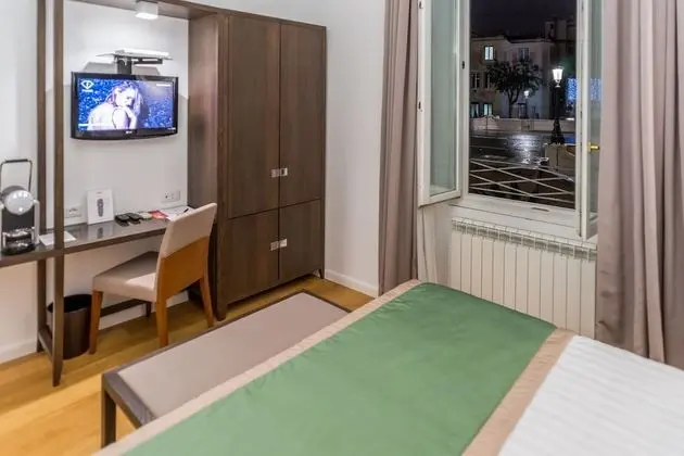 Superior Tek Büyük Yataklı Oda, Şehir Manzaralı