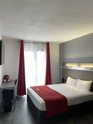 Comfort Tek Büyük Yataklı Oda
