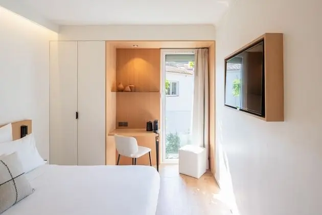 Comfort Tek Büyük Yataklı Oda, Bahçe Manzaralı