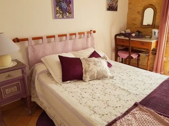 Traditional Tek Büyük Yataklı Oda