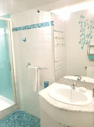 Traditional Tek Büyük Yataklı Oda