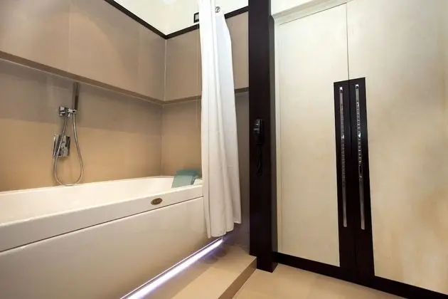 Junior Süit (Superior )