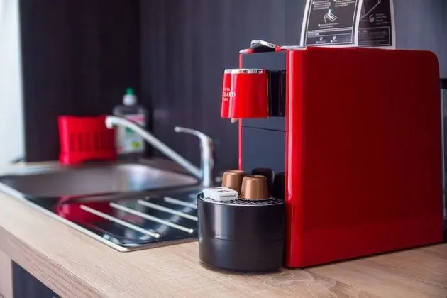 Exclusive Tek Büyük Yataklı Oda, Havuz Manzaralı