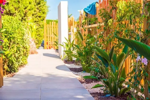 Exclusive Tek Büyük Yataklı Oda, Havuz Manzaralı