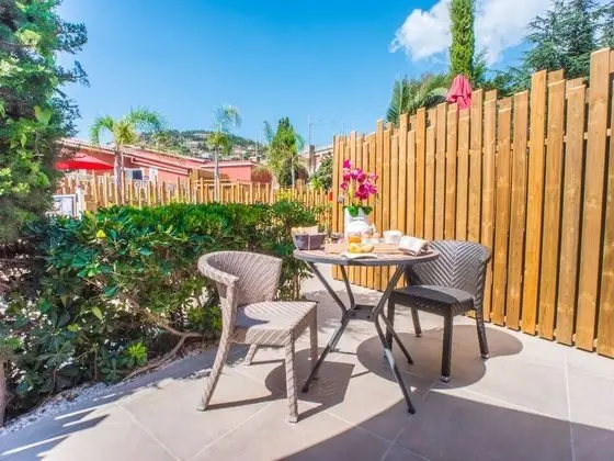 Exclusive Tek Büyük Yataklı Oda, Havuz Manzaralı