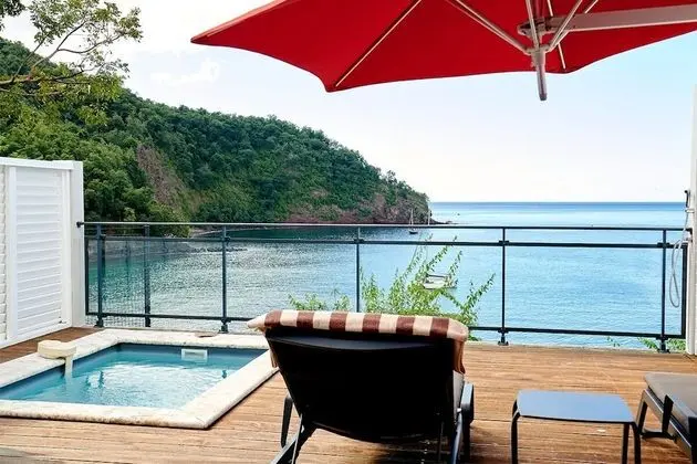 Chambre Deluxe Double ou avec lits jumeaux, 2 lits une place, vue mer, petit bassin privé, terrasse