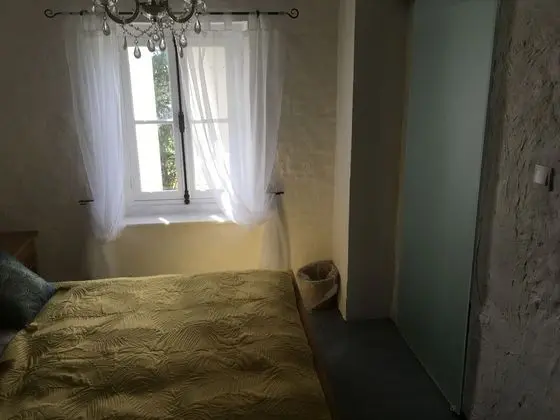 Classic Tek Büyük Yataklı Oda, Banyolu/Duşlu, Bahçe Manzaralı (Hoopoes Room Garden View)