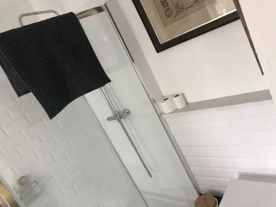 Classic Tek Büyük Yataklı Oda, Banyolu/Duşlu, Bahçe Manzaralı (Hoopoes Room Garden View)