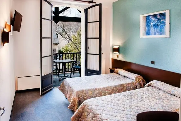 Tek Büyük veya İki Ayrı Yataklı Oda