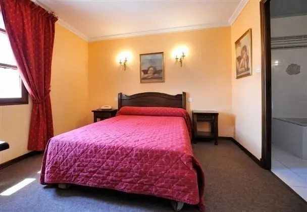 Comfort Tek Büyük Yataklı Oda