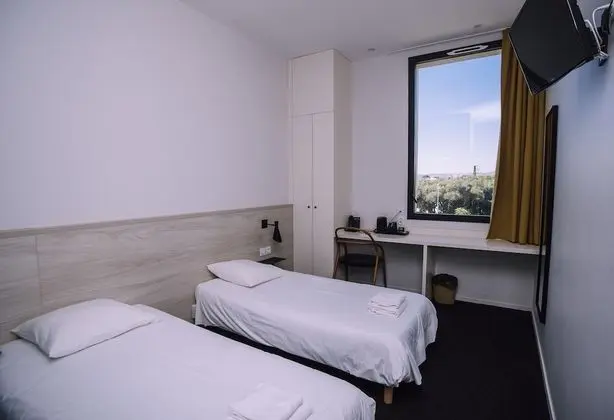Tek Büyük veya İki Ayrı Yataklı Oda