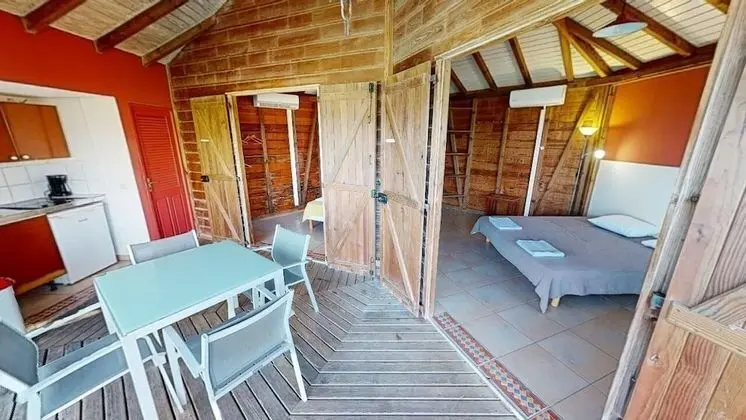 Basic Bungalov