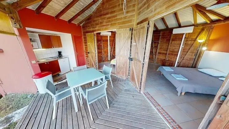 Basic Bungalov