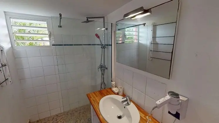 Basic Bungalov