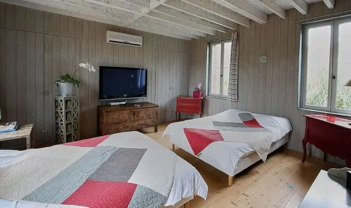 Family Kır Evi, 4 Yatak Odası, Kişiye Özel Havuzlu, Bahçe Manzaralı