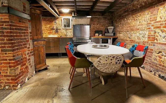Family Kır Evi, 4 Yatak Odası, Kişiye Özel Havuzlu, Bahçe Manzaralı