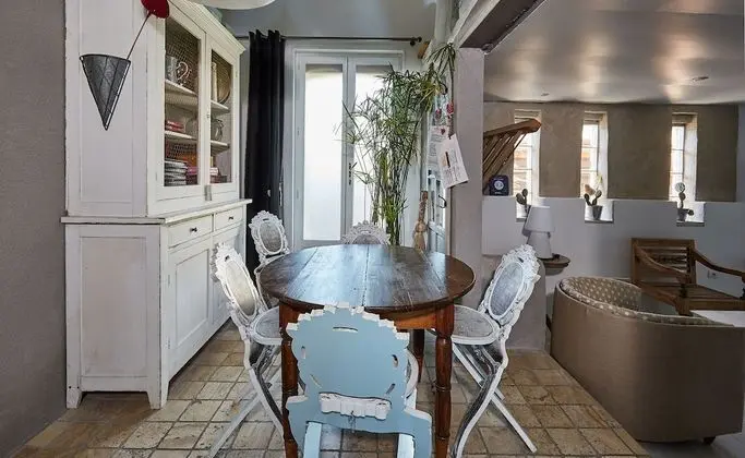 Romantic Kır Evi, 2 Yatak Odası, Sıcak Su Havuzu, Vadi Manzaralı