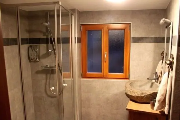 Tek Büyük Yataklı Oda (Medieval)