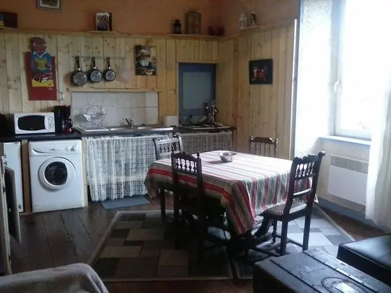 Superior Apart Daire, Bahçe Manzaralı (...101....Pen ar Bed)