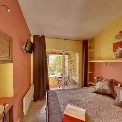 Tek Büyük Yataklı Oda, 1 Büyük (Queen) Boy Yatak (Orientale)