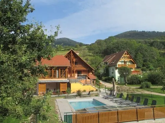 Traditional Kır Evi (vue sur les vergers)