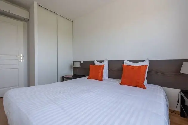 Villa, Bahçe Manzaralı