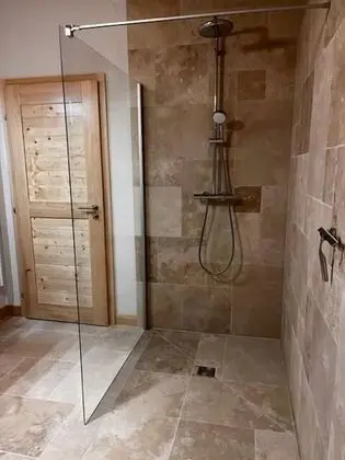 Deluxe Ev, Banyolu/Duşlu (Carré Haut Meublé tourism)