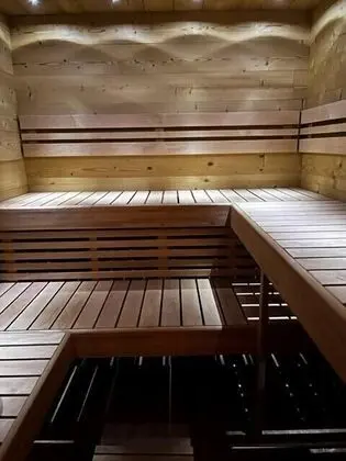 Deluxe Ev, Banyolu/Duşlu (Carré Haut Meublé tourism)