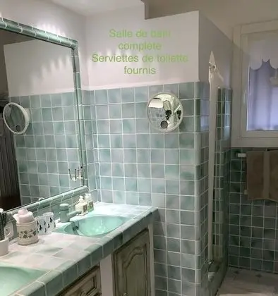 Tek Büyük Yataklı Oda, Havuz Manzaralı