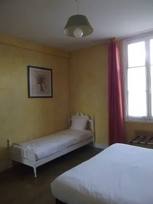 Üç Kişilik Oda (Bastide)