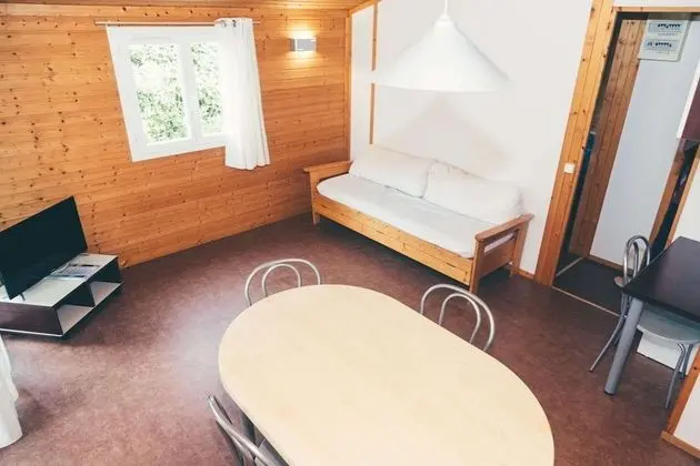 Kır Evi (2p)