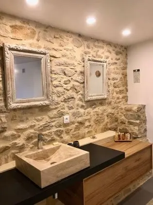 Romantic Tek Büyük Yataklı Oda, Vadi Manzaralı, Zemin Kat (L'Intime) (H: 1,90m)