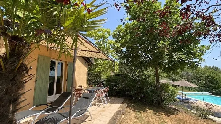 Kır Evi, Banyolu/Duşlu (Emeraude)