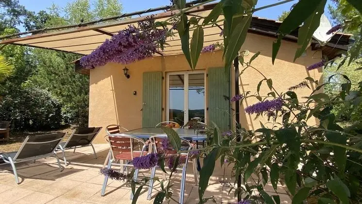 Kır Evi, Banyolu/Duşlu (Emeraude)