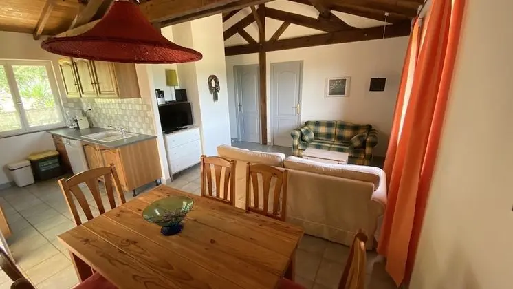 Kır Evi, Banyolu/Duşlu (Jade)