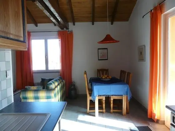 Kır Evi, Banyolu/Duşlu (Rubis)