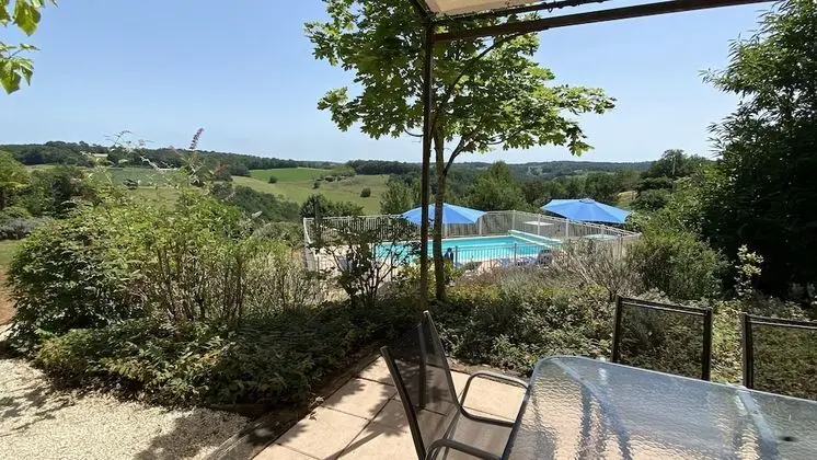 Kır Evi, Banyolu/Duşlu (Rubis)