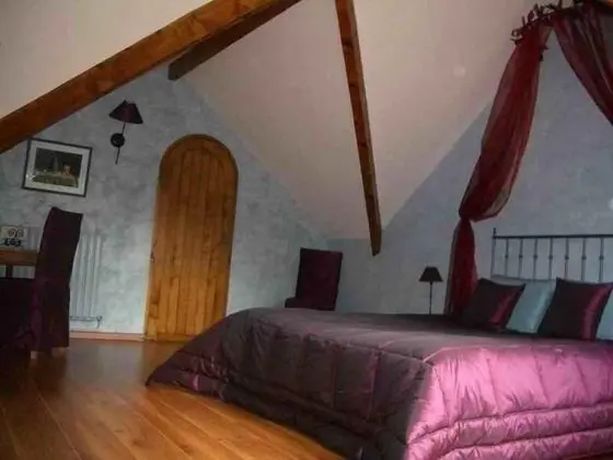 Tek Büyük Yataklı Oda (Prune)