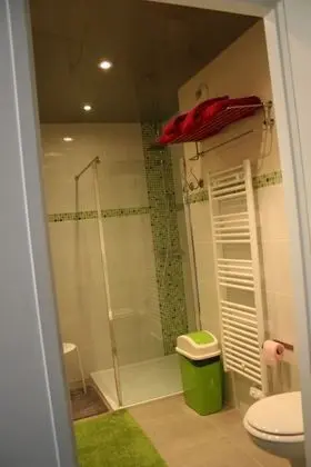 Apart Daire, Özel Banyo (Les Coquelicots)