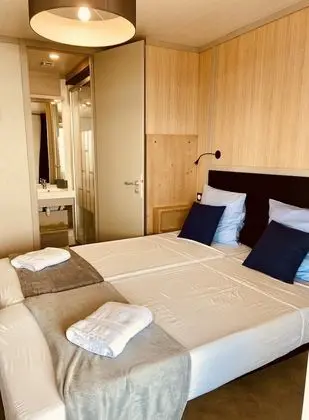 LodgeBoat Family côté Yacht Club