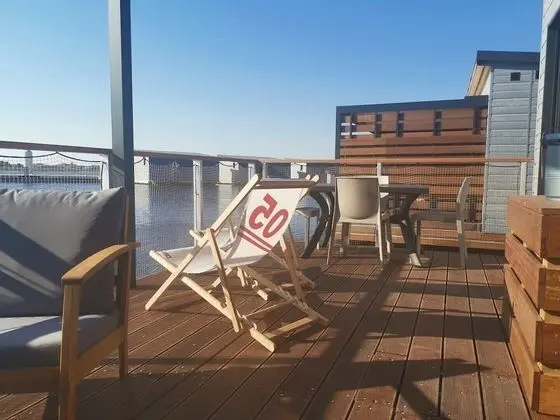 LodgeBoat Family côté Yacht Club