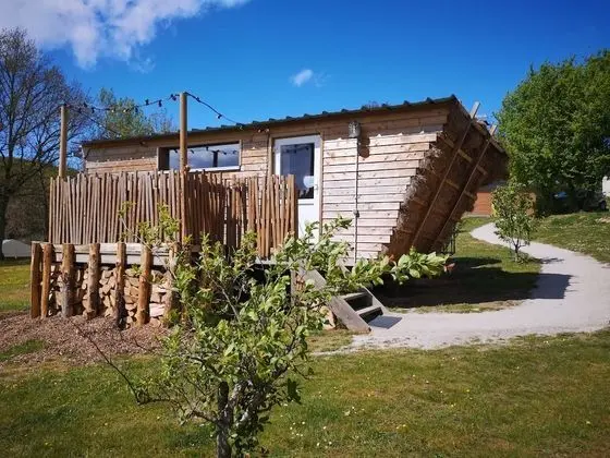 Comfort Tek Büyük Yataklı Oda, Banyolu/Duşlu, Bahçe Manzaralı (La Belle Planque)