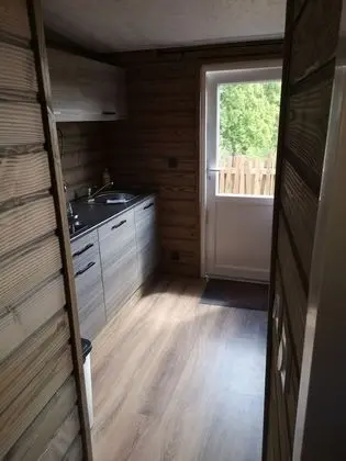 Comfort Tek Büyük Yataklı Oda, Banyolu/Duşlu, Bahçe Manzaralı (La Belle Planque)