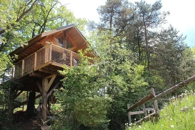 Ağaç Ev, Özel Banyo, Dağ Manzaralı (La Cabane des Cerfs )