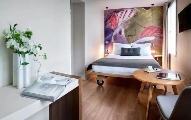 Luxury Tek Büyük Yataklı Oda